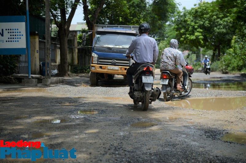 Đường Phượng Bãi xuống cấp nghiêm trọng, tiềm ẩn nguy cơ gây tai nạn