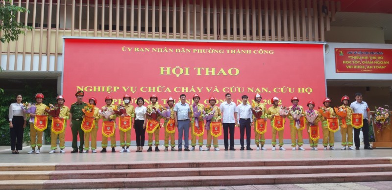 Phường Thành Công tổ chức Hội thao nghiệp vụ chữa cháy và cứu nạn, cứu hộ năm 2022