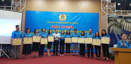 LĐLĐ huyện Đan Phượng tổng kết hoạt động Công đoàn trường học năm học 2021-2022