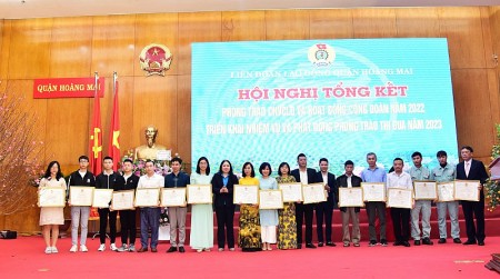 Thi đua lập thành tích chào mừng 20 năm ngày thành lập quận Hoàng Mai