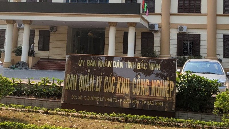 Phía sau vụ công nhân nhiễm độc methanol – Kỳ 3: Sự “cảm thông” của ông Phó Trưởng Ban QLCKCN Bắc Ninh