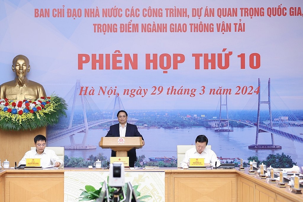 "Bàn làm, không bàn lùi" các dự án giao thông trọng điểm