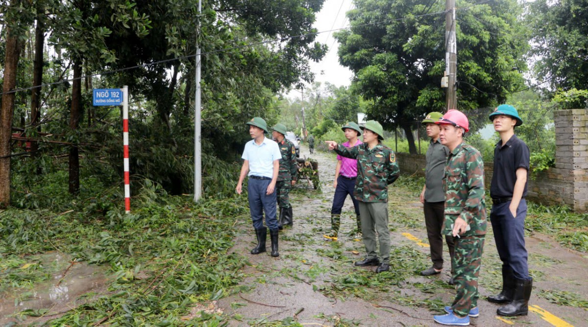 Dồn lực khôi phục lại hệ thống giao thông sau bão số 3