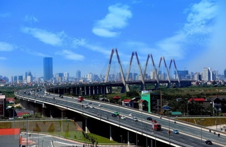 Cấm xe qua cầu Nhật Tân theo giờ trong 7 ngày để kiểm định chất lượng