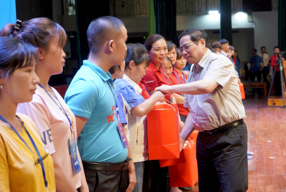 TRỰC TIẾP: Thủ tướng Chính phủ Phạm Minh Chính gặp gỡ, đối thoại với công nhân lao động