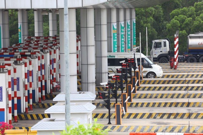 Thu phí không dừng trên cao tốc: Quá nhiều xe không đủ tiền trong tài khoản, nhà cung cấp chậm khắc phục ảnh 1