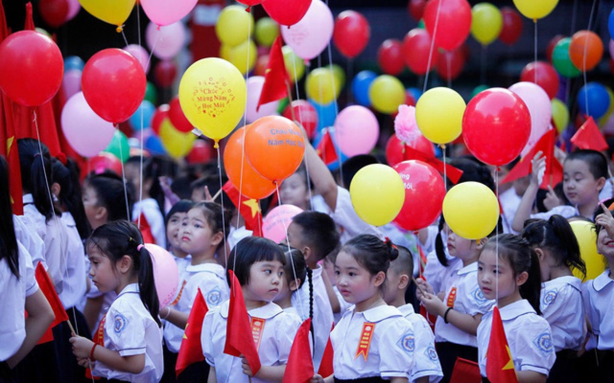 thu tuong yeu cau bo tri quy dat xay truong lop, khac phuc viec thieu giao vien hinh anh 1