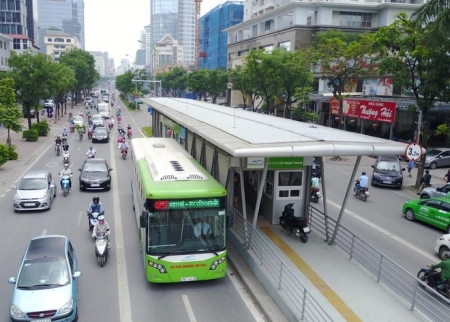 Kéo người dân đến với buýt: Làm sao để người đi xe cá nhân nhìn xe buýt với con mắt ghen tị